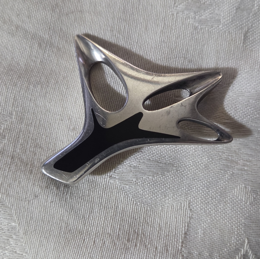 Vintage Georg Jensen Henning Koppel Sterling Silver and Black Enamel Brooch #323 - Picture 2 of 12